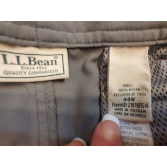 Mens LL Bean Tan Outdoor Cargo Hiking 9" Nylon Shorts Size 44 W - Picture 6 of 9